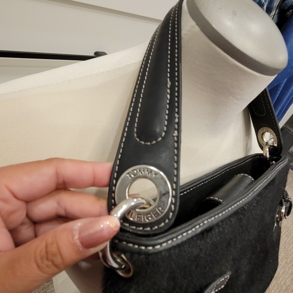 Tommy Hilfiger Vintage Style Faux Fur Shoulder Bag - Picture 11 of 12